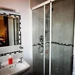 White Thorn House * Clifden