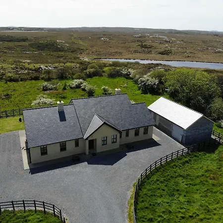 White Thorn House Ballinaboy